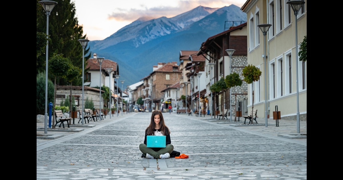 tracking remote workers